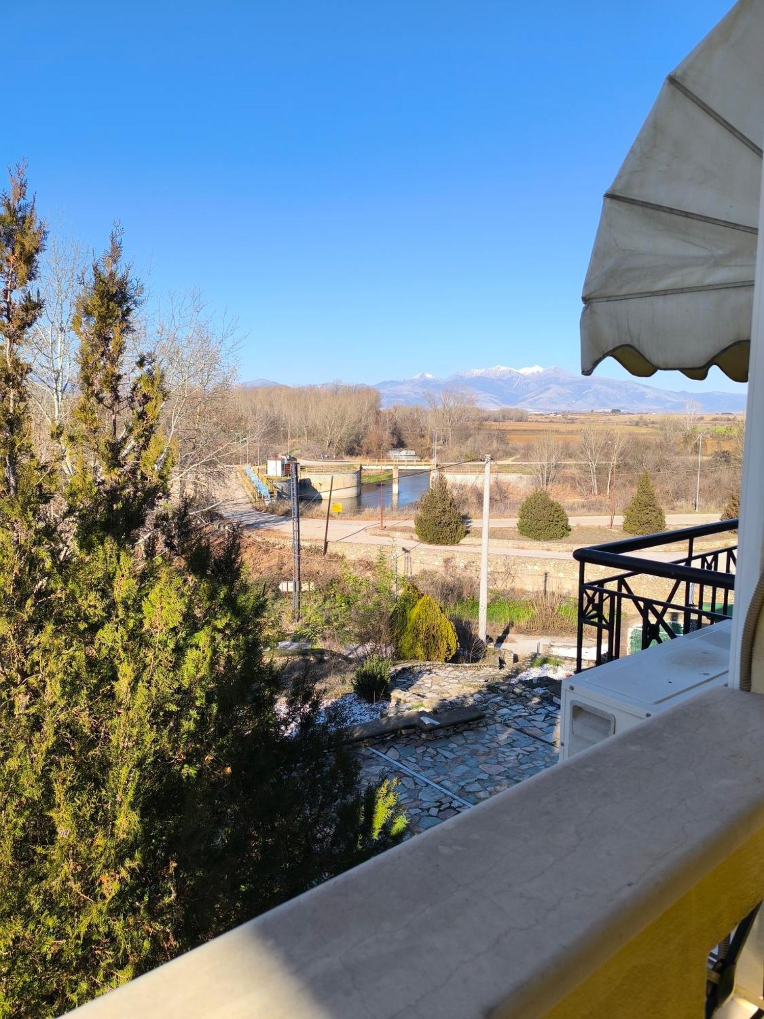 Faraggi Hotel Simvoli Exterior photo